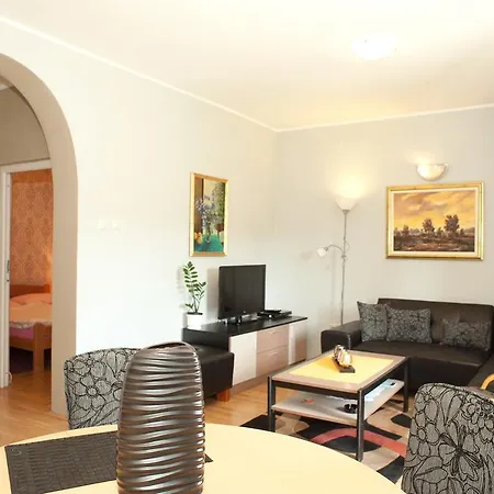 Appartement Apartments Vila Vrdnik Vrdnik