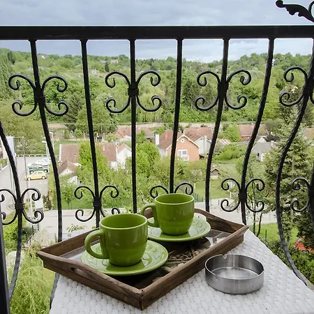 Apartments Vila Vrdnik 아파트 *