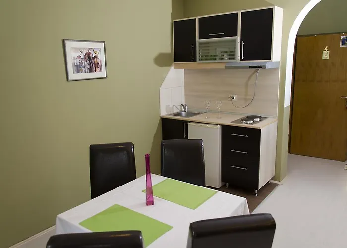 Apartments Vila Vrdnik *