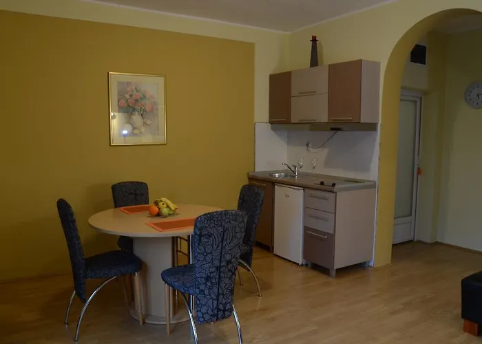 Apartments Vila Vrdnik *